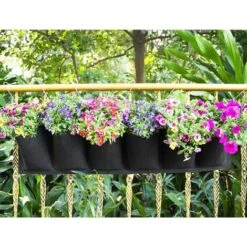 Kueatily Borsa Per Piantare Verticale, Borsa Per Piante Da Giardino Fioriera Da Appendere A Parete Vaso Da Appendere Per Balcone Interno Esterno Fiore 6 Tasche (Nero)